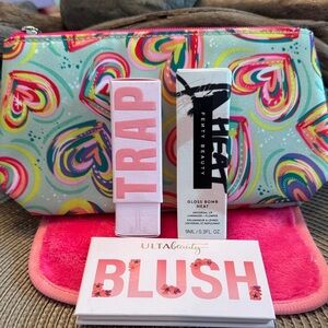 Fenty Beauty Gloss Bomb Heat with Heart Pattern Bag